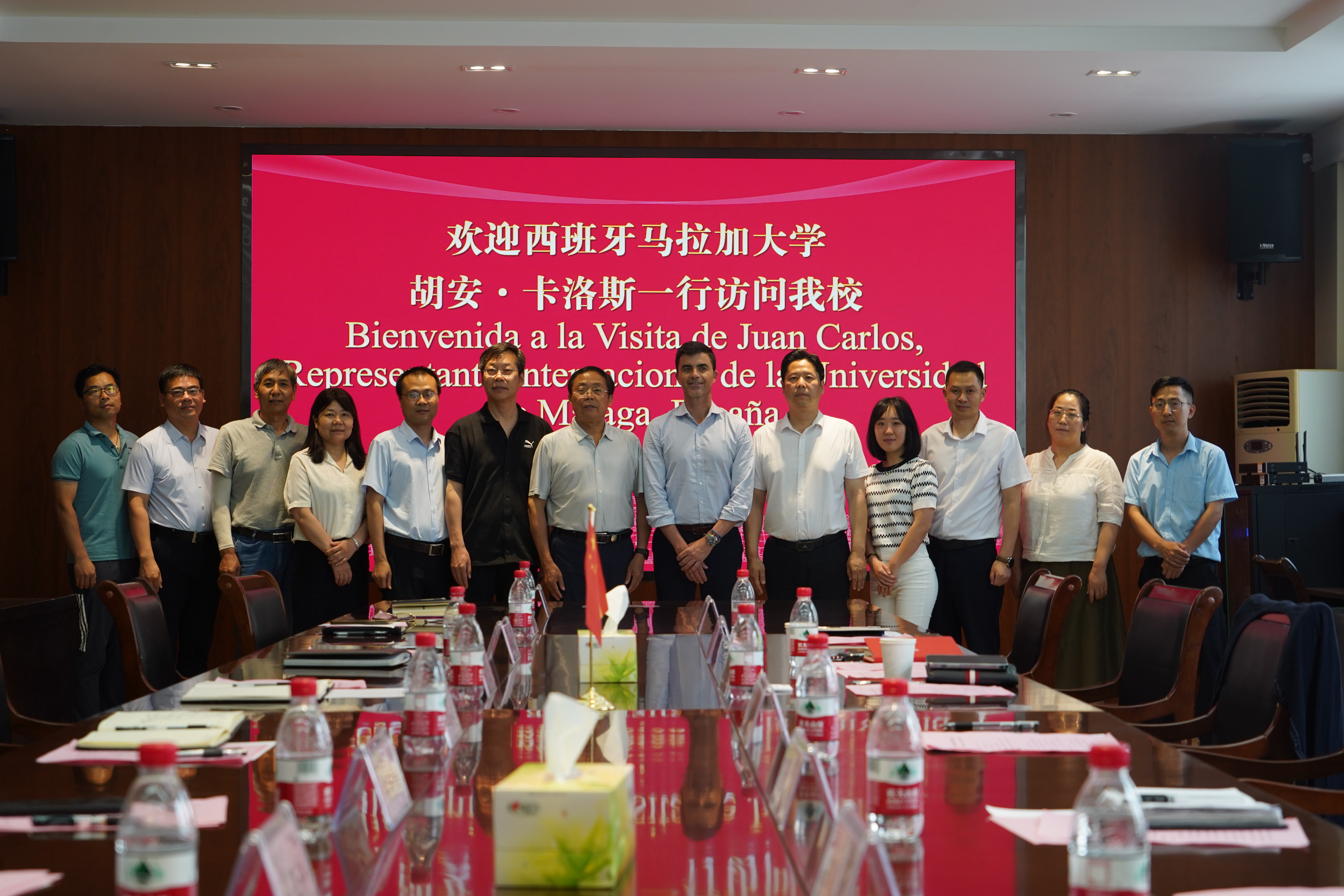 西班牙代表团集体努力，获得好成绩的简单介绍
